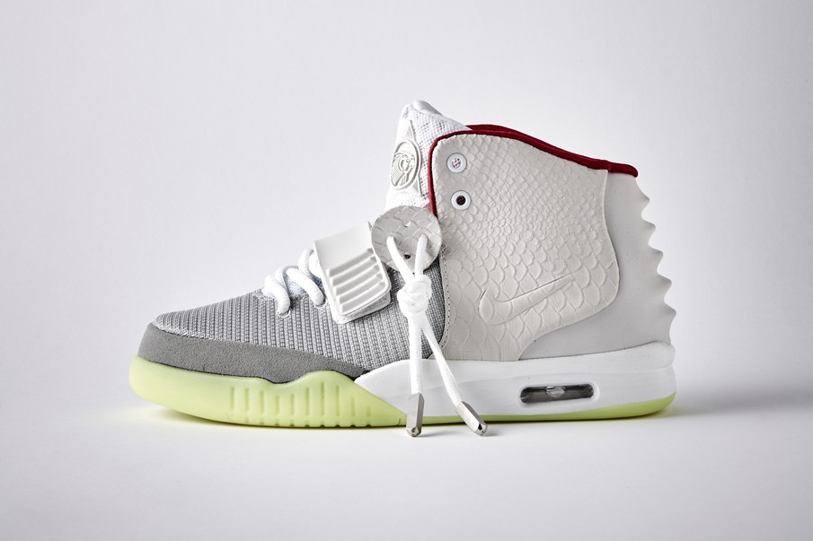 Random Darknet Shopper - Nike Air Yeezy 2