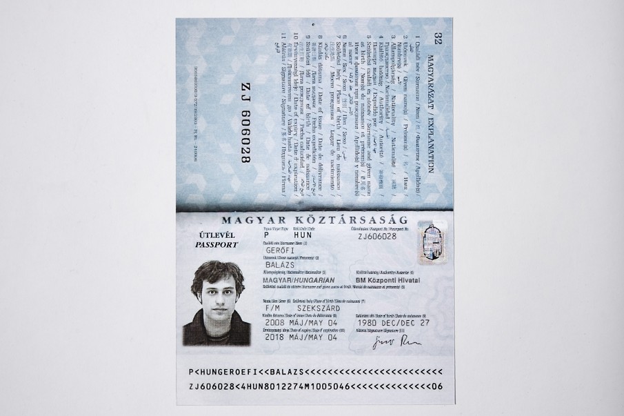 Random Darknet Shopper - Hungarian High Quality Passport Scan